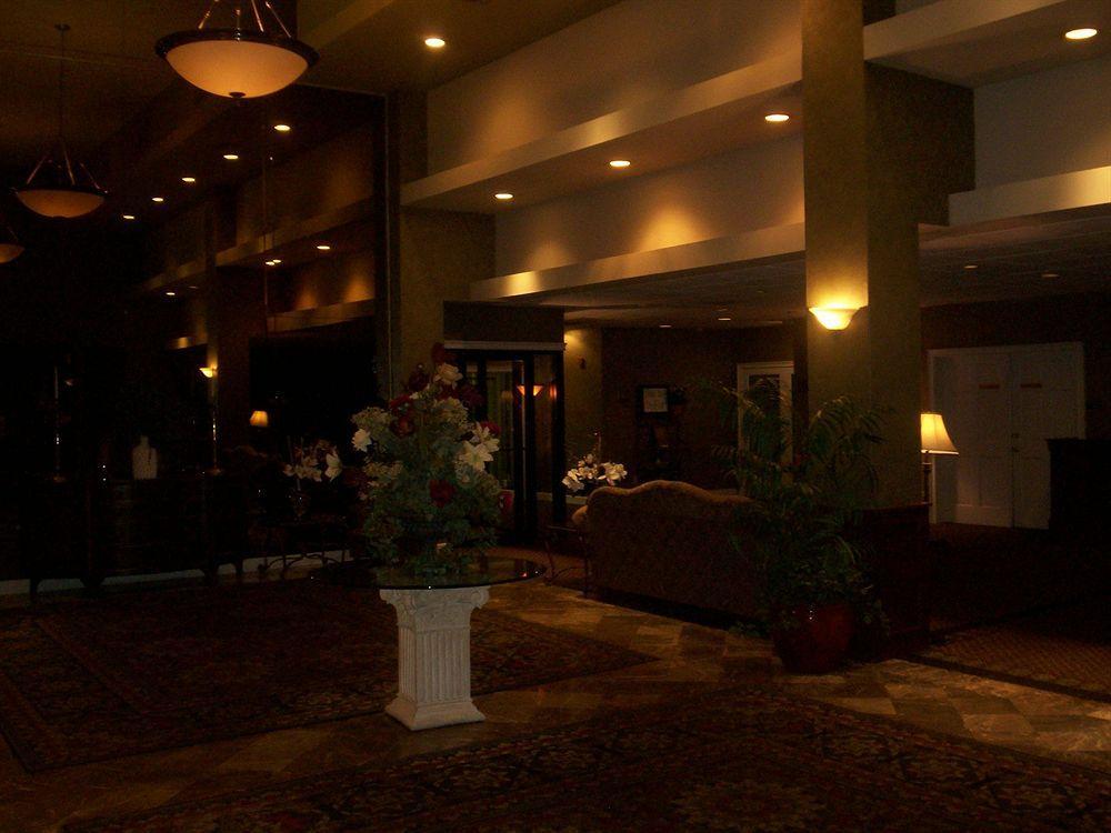 Rime Garden Inn & Suites Irondale 내부 사진