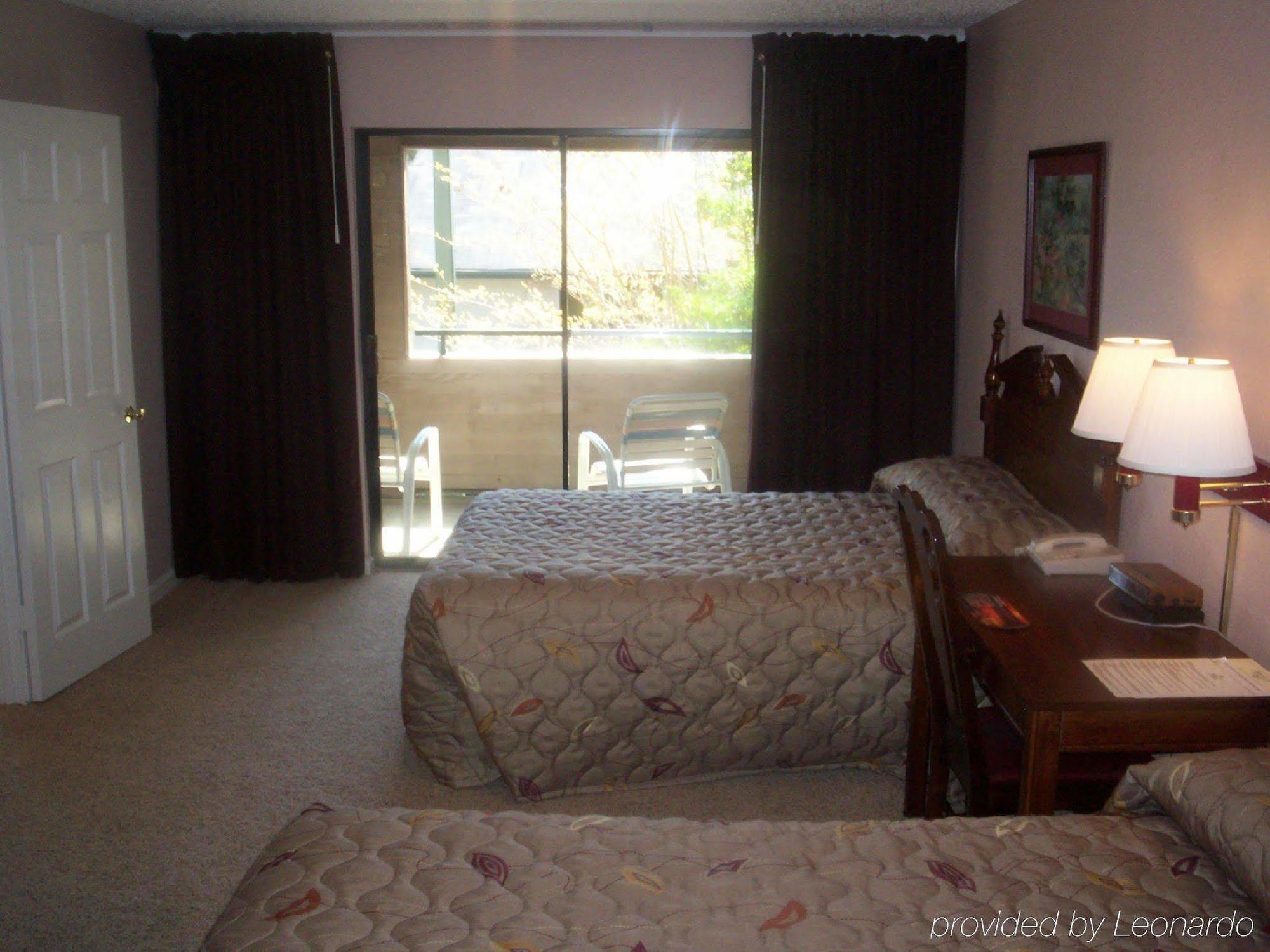Rime Garden Inn & Suites Irondale 객실 사진